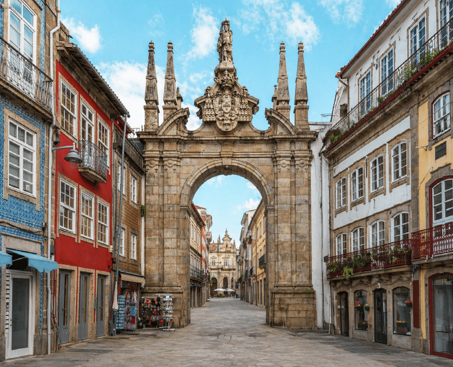 The Arco da Porta Nova, where centuries of history continue to frame daily life in the heart of Braga